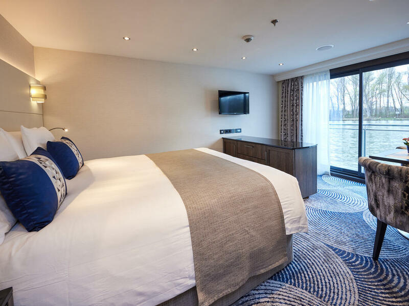 Category 6 | Ruby Deck